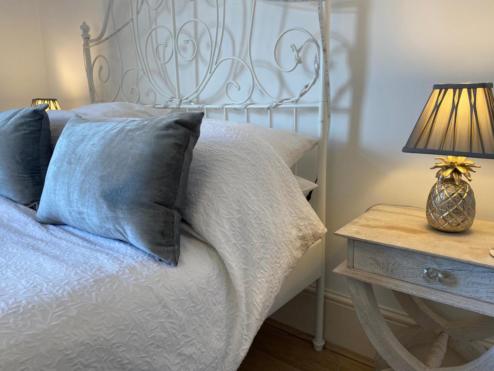Deluxe Three Bed Bnb In Henley-On-Thames Near Station River & Town Centre Exterior foto